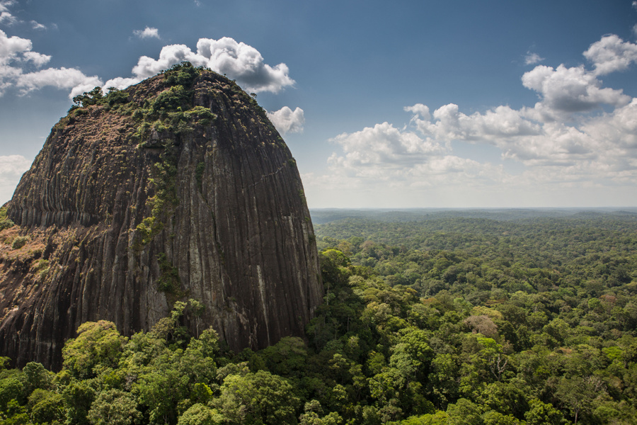 Inselberg du Mamilihpan ou roche Susky